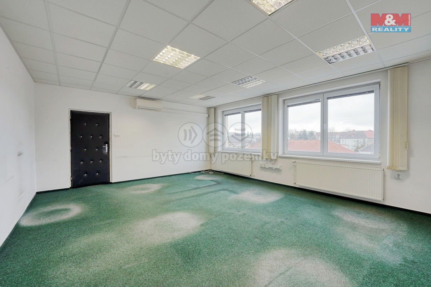 Pronájem komerčního prostoru 1096 m² - foto 34