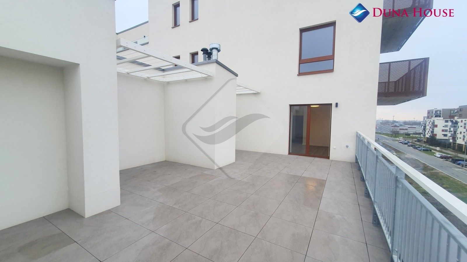 Prodej bytu 2+kk 93 m² - foto 2