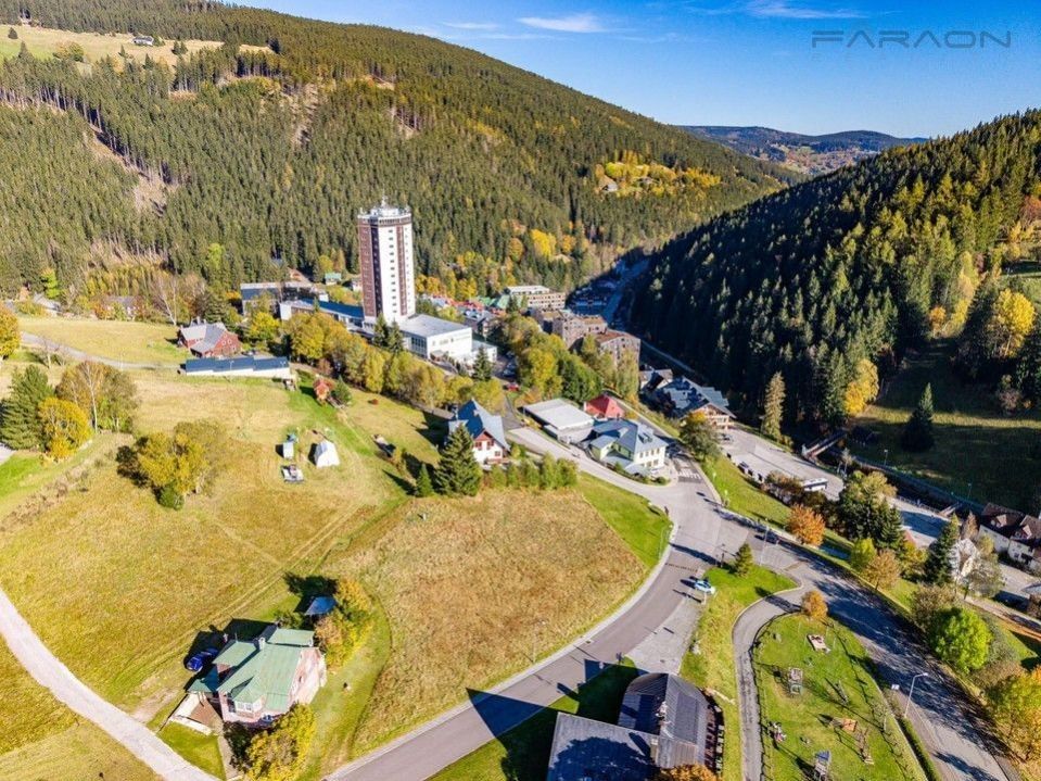 Prodej pozemku 2734 m² - foto 1