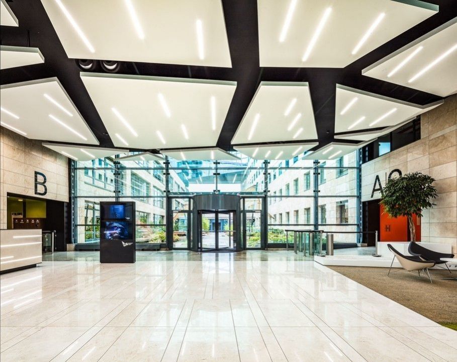 Pronájem komerčního prostoru 1059 m² - foto 4