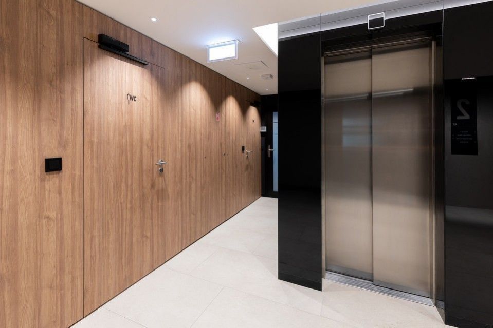 Pronájem komerčního prostoru 1059 m² - foto 6
