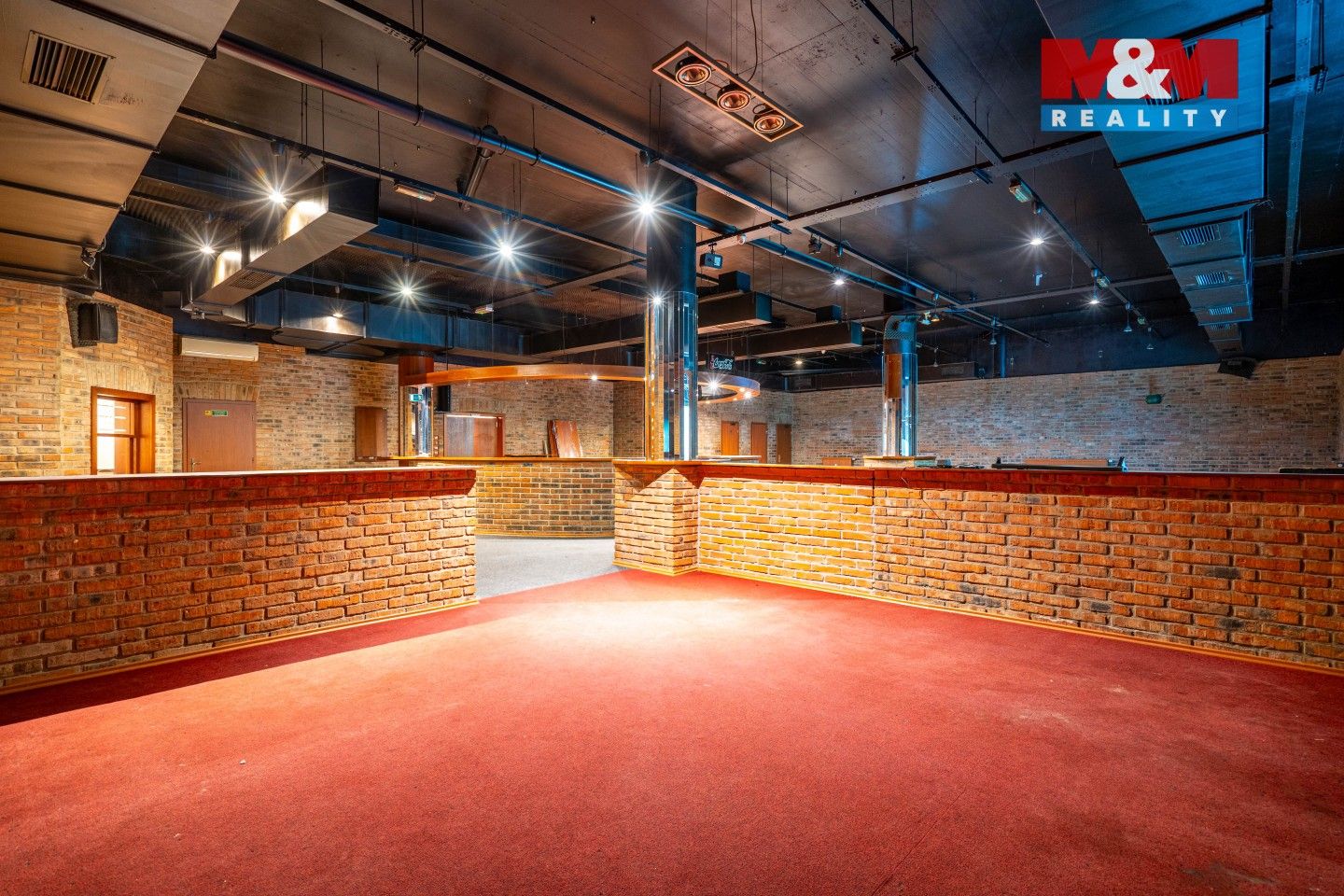 Prodej komerčního prostoru 324 m² - foto 6