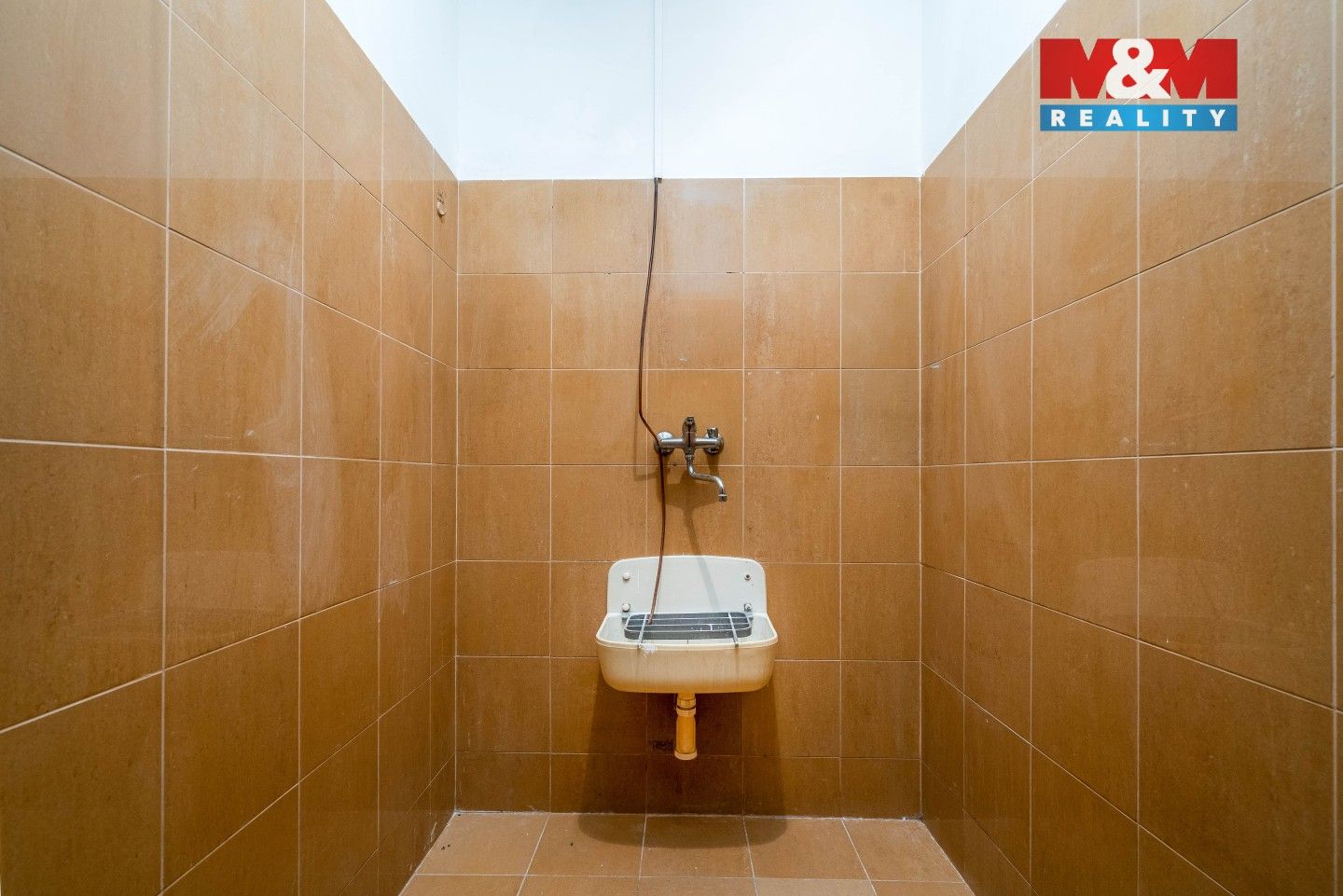 Prodej komerčního prostoru 324 m² - foto 12