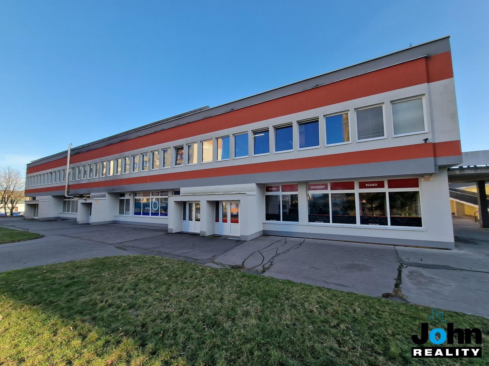 Pronájem komerčního prostoru 400 m² - foto 3