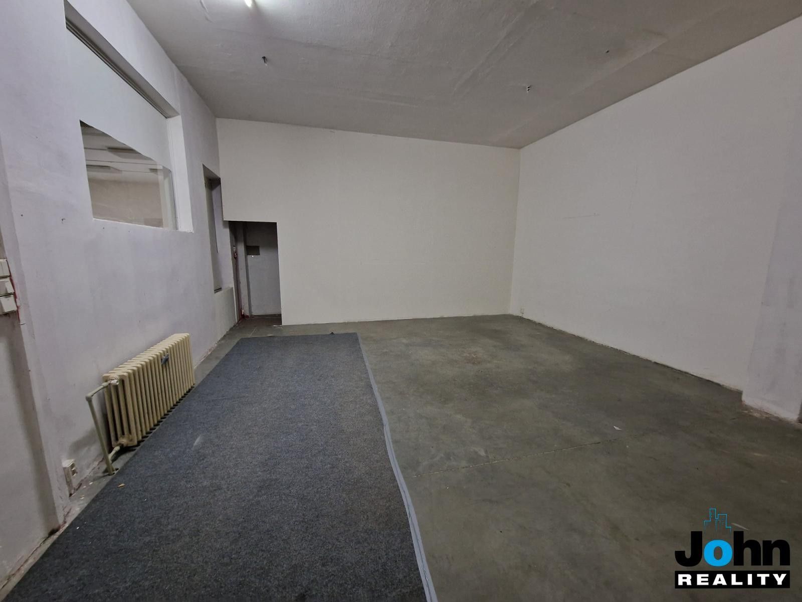 Pronájem komerčního prostoru 400 m² - foto 15