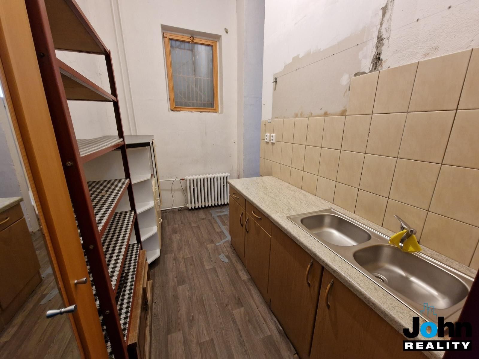 Pronájem komerčního prostoru 400 m² - foto 19