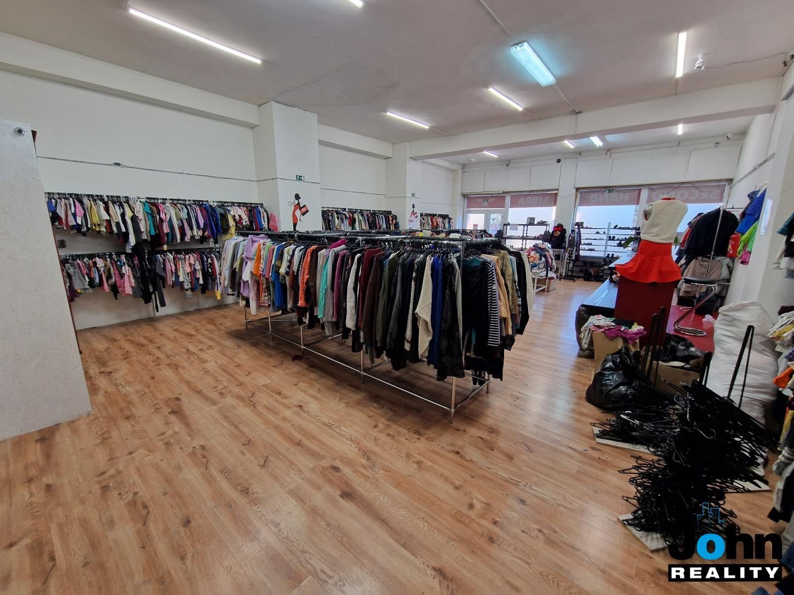 Pronájem komerčního prostoru 90 m² - foto 6
