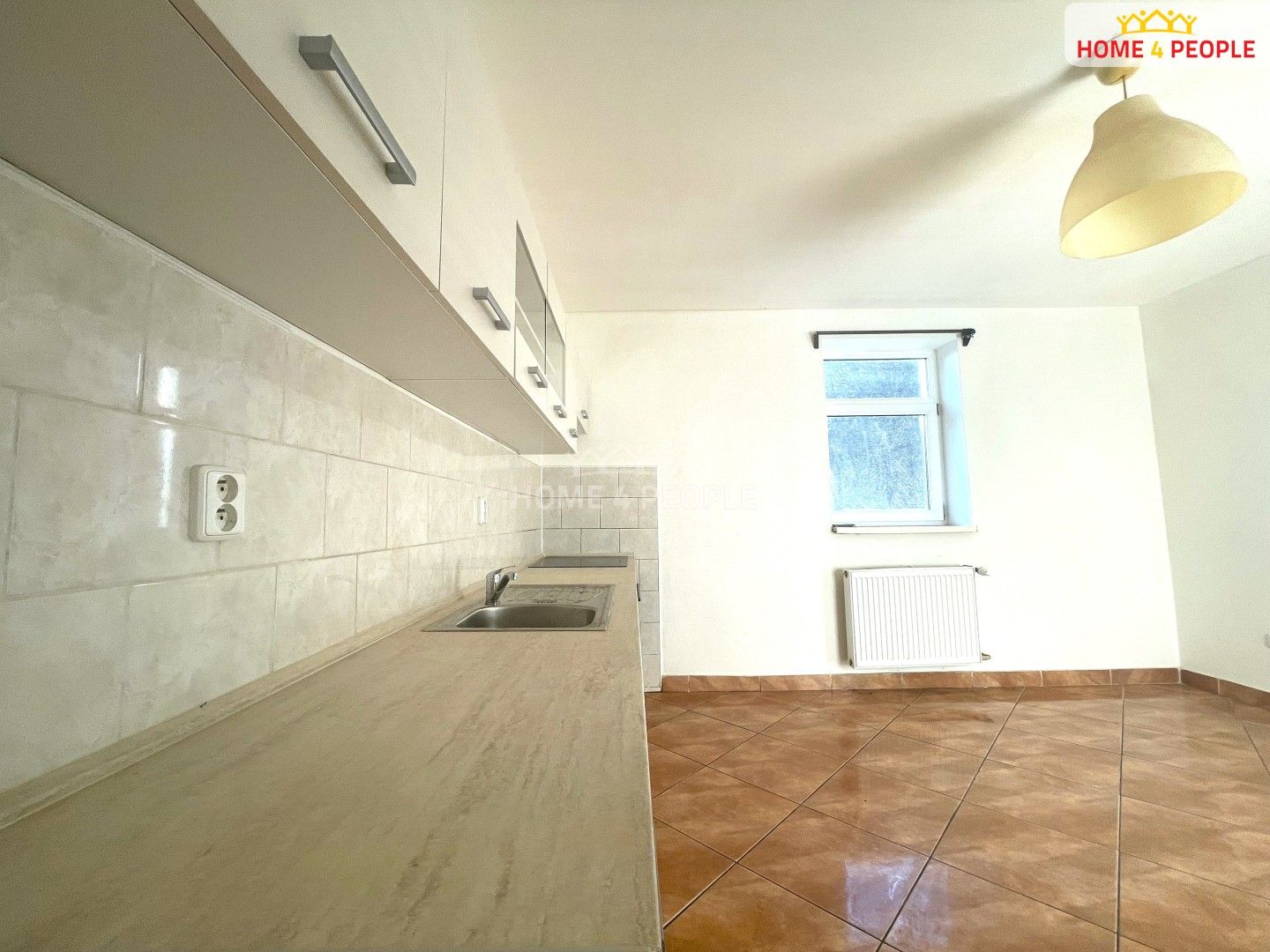 Pronájem bytu 2+1 68 m² - foto 1