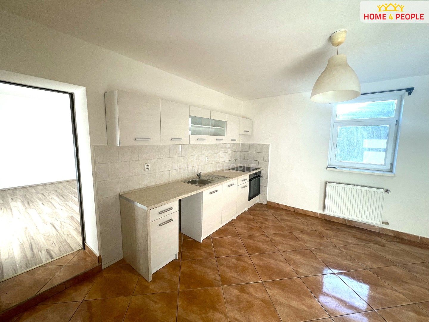 Pronájem bytu 2+1 68 m² - foto 4