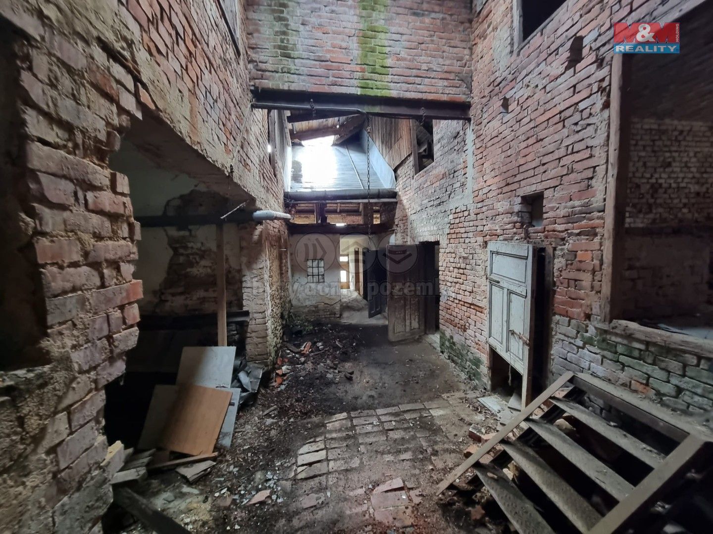 Prodej nemovitosti 361 m² - foto 17
