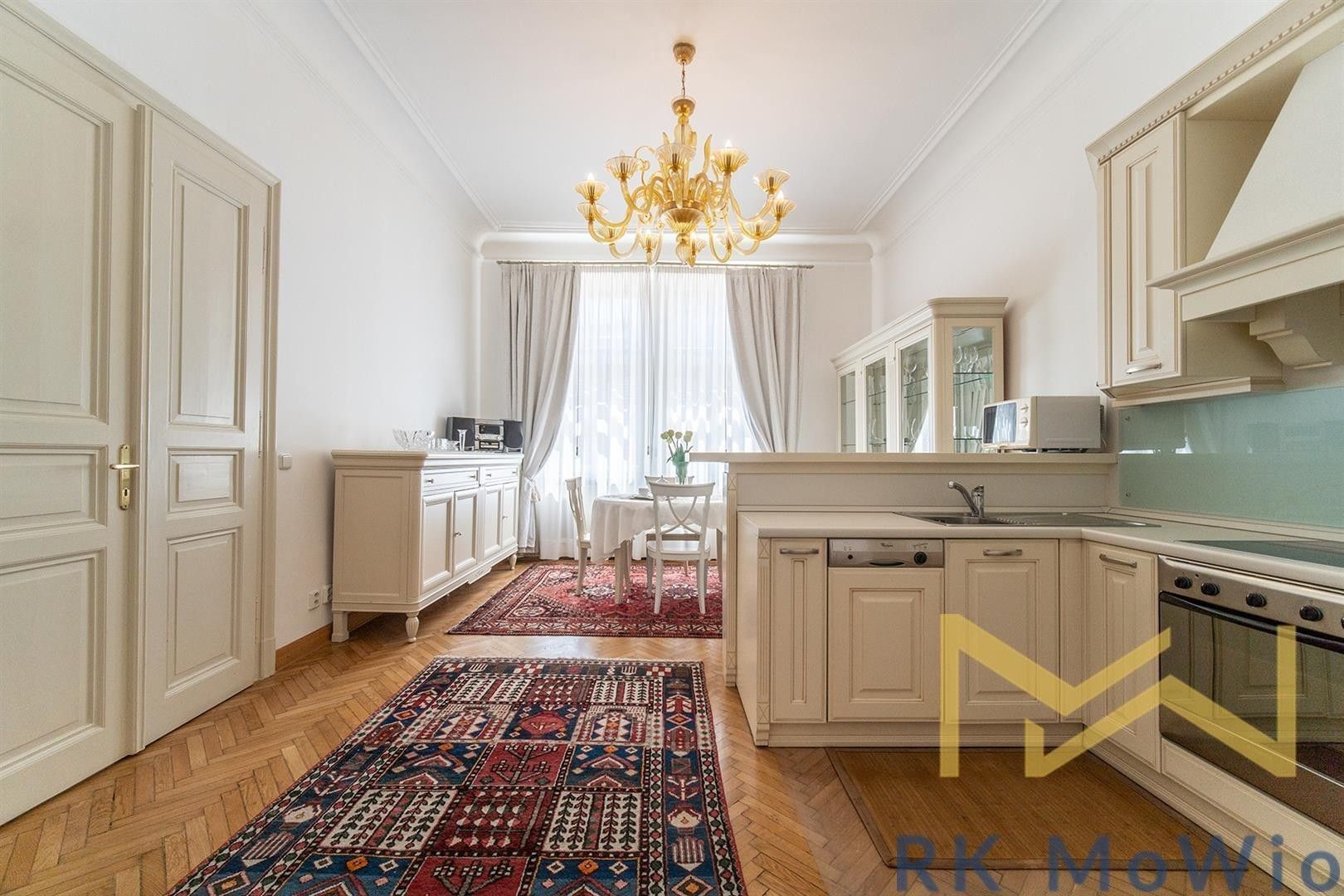 Pronájem bytu 3+kk 76 m² - foto 1