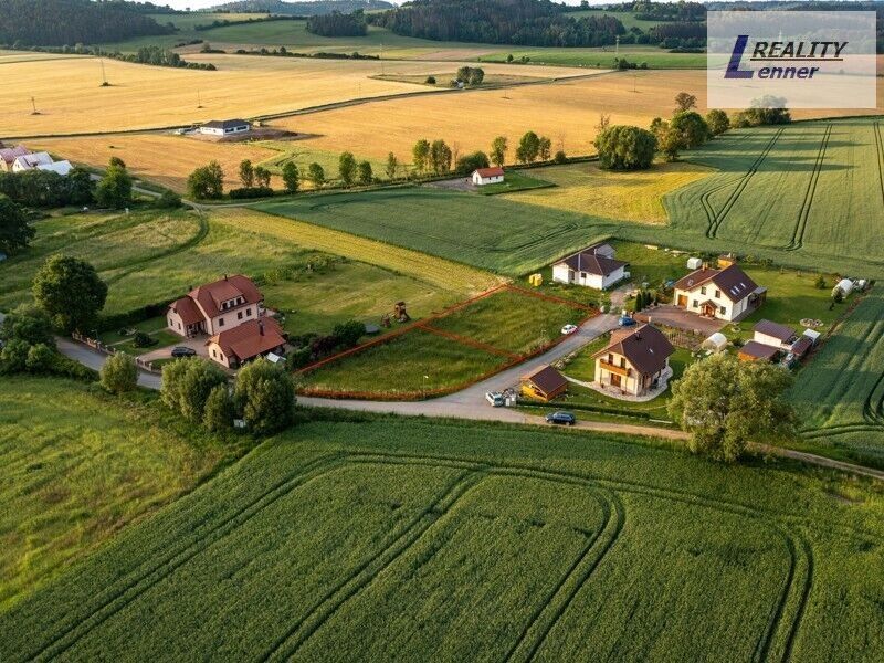 Prodej pozemku 1760 m² - foto 1