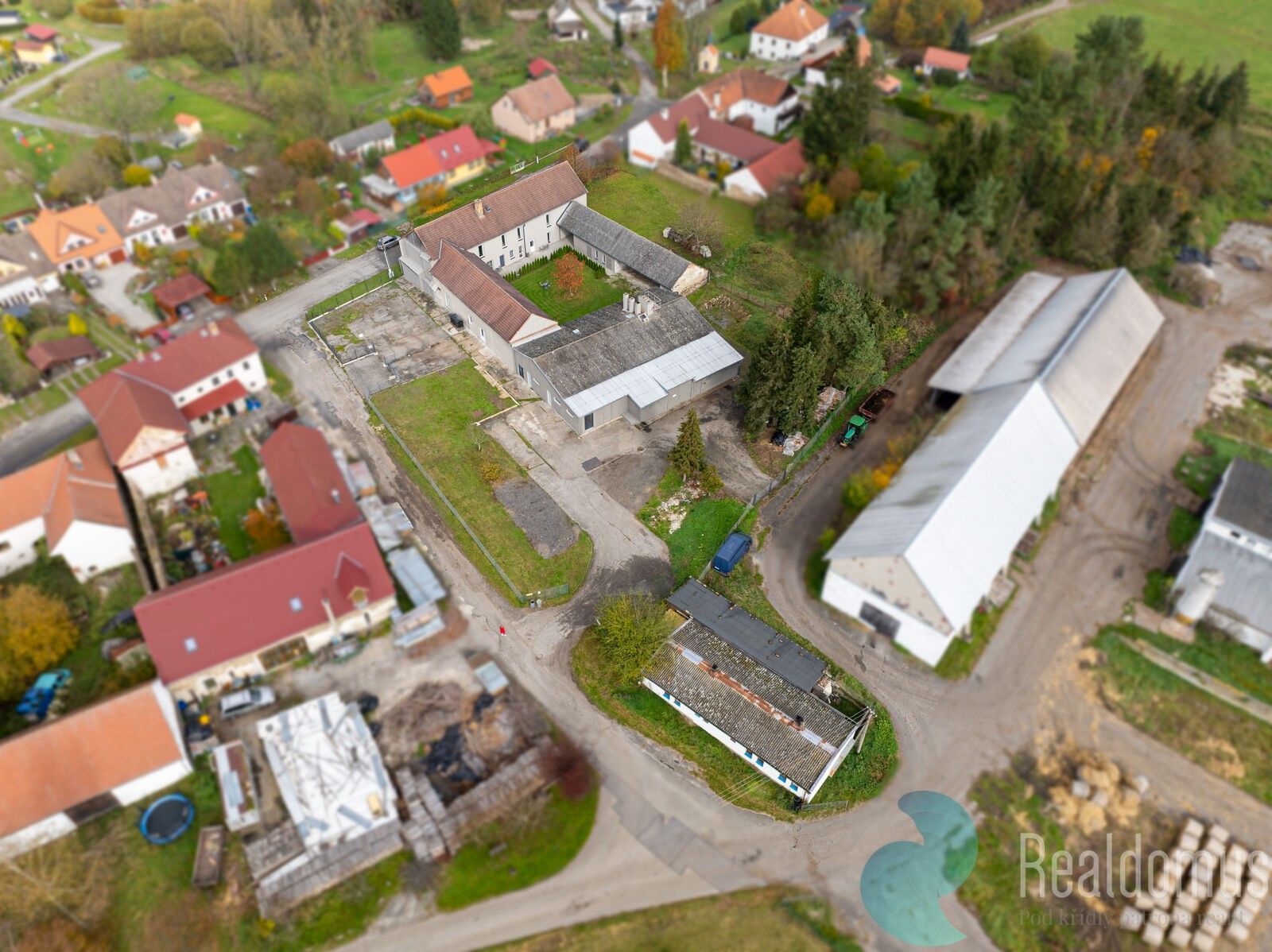 Prodej nemovitosti 512 m² - foto 2