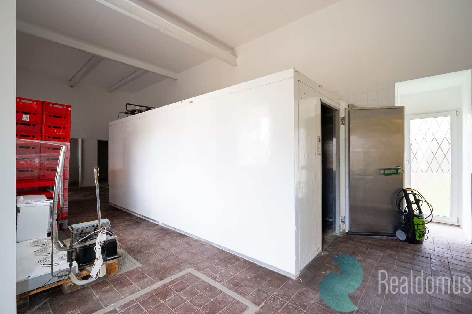 Prodej nemovitosti 512 m² - foto 8