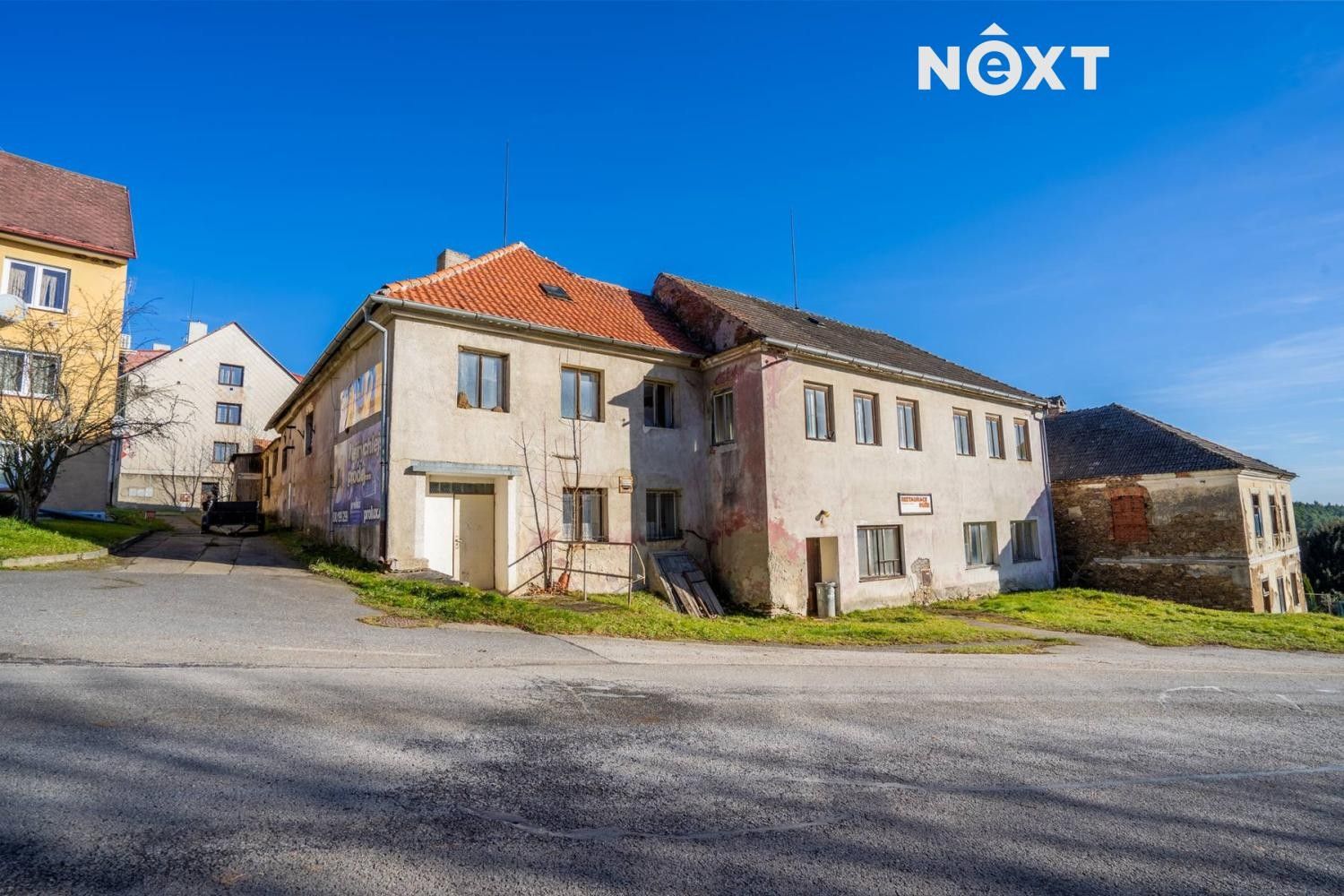 Prodej nemovitosti 630 m² - foto 1