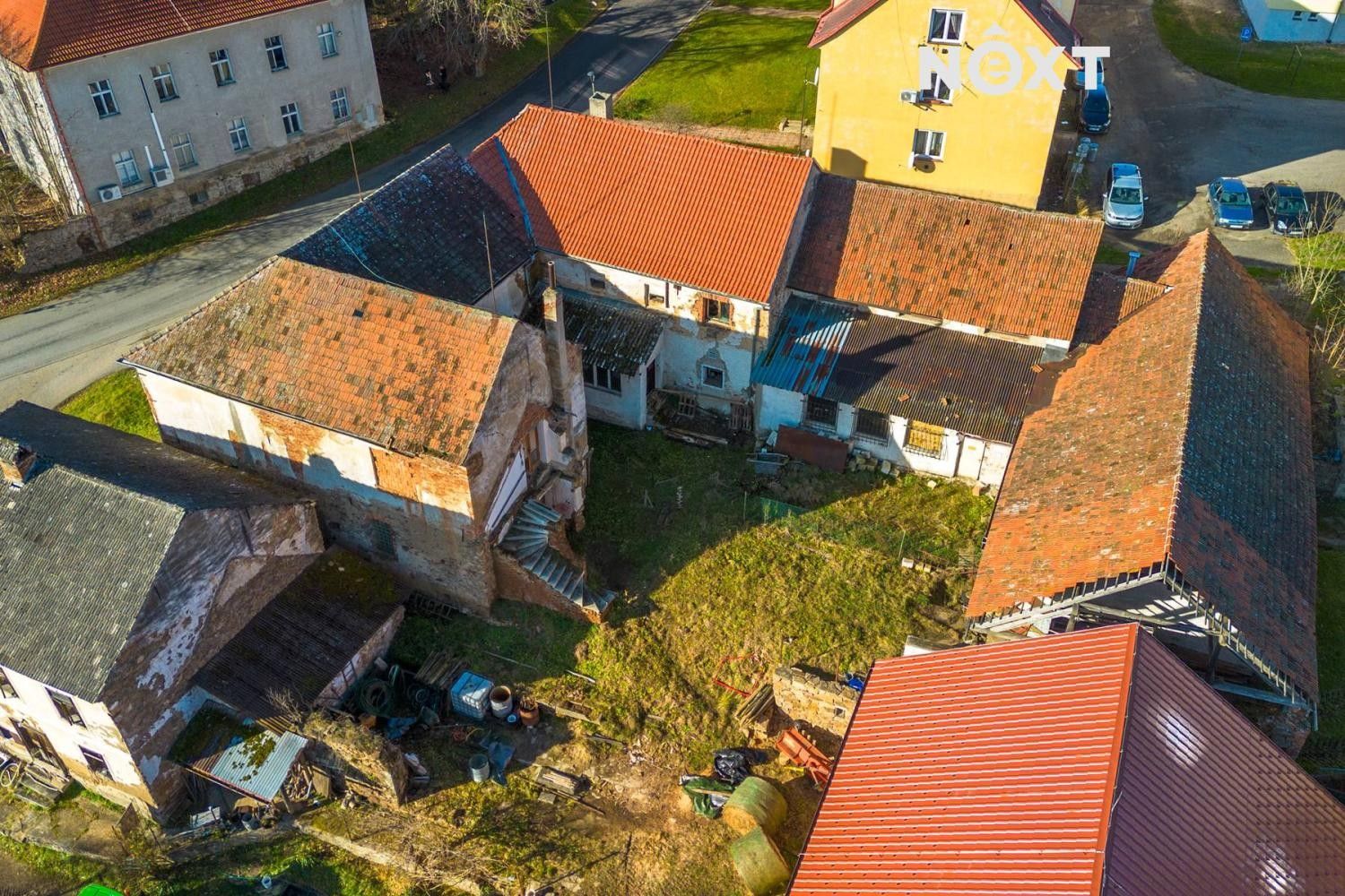Prodej nemovitosti 630 m² - foto 5