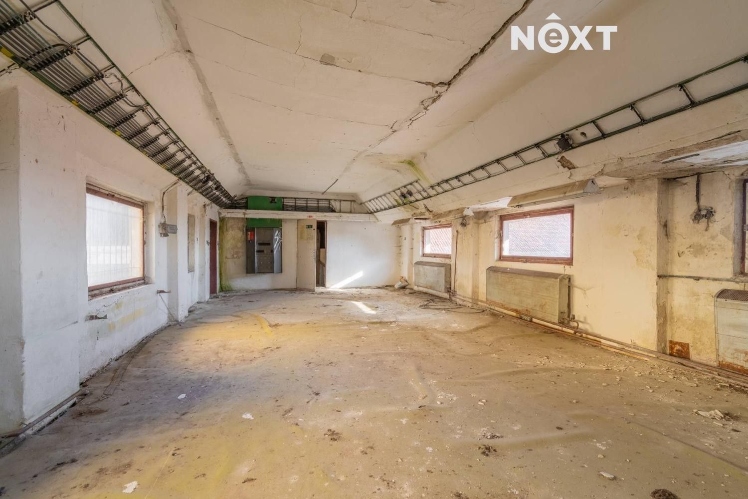 Prodej nemovitosti 630 m² - foto 18