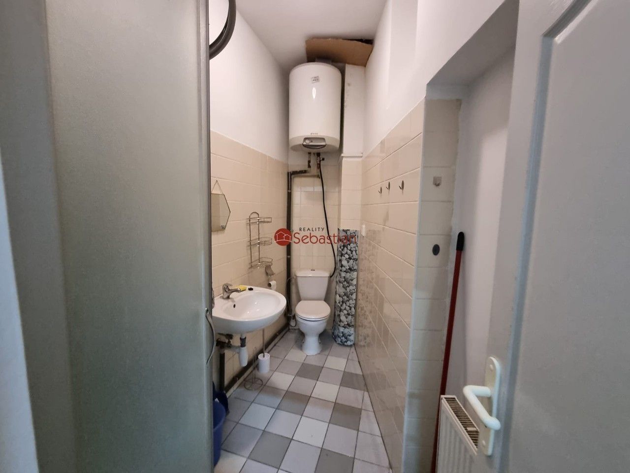Pronájem bytu 1+1 45 m² - foto 4