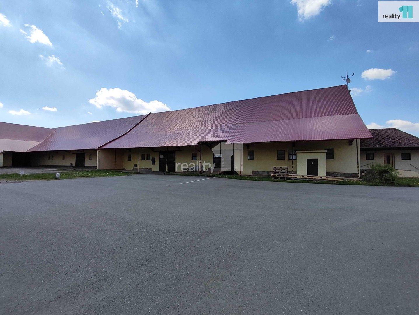 Pronájem komerčního prostoru 410 m² - foto 6