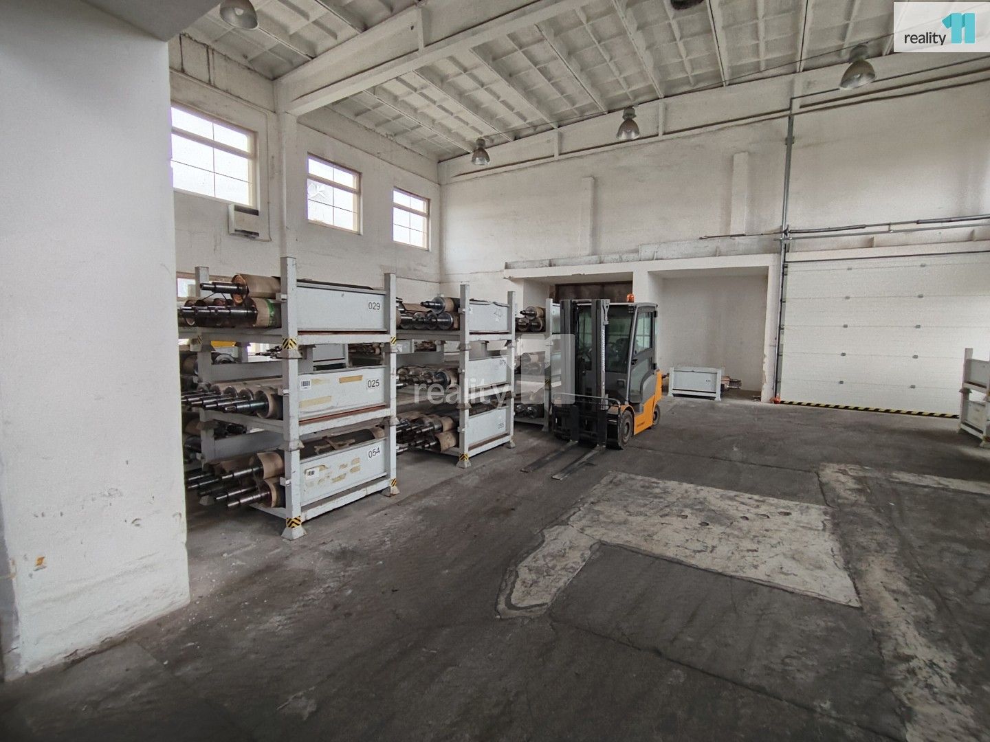 Pronájem komerčního prostoru 710 m² - foto 4