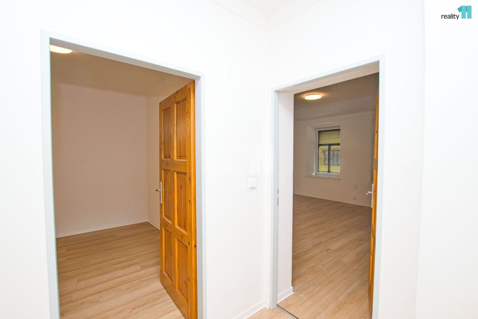 Pronájem bytu 2+1 70 m² - foto 9