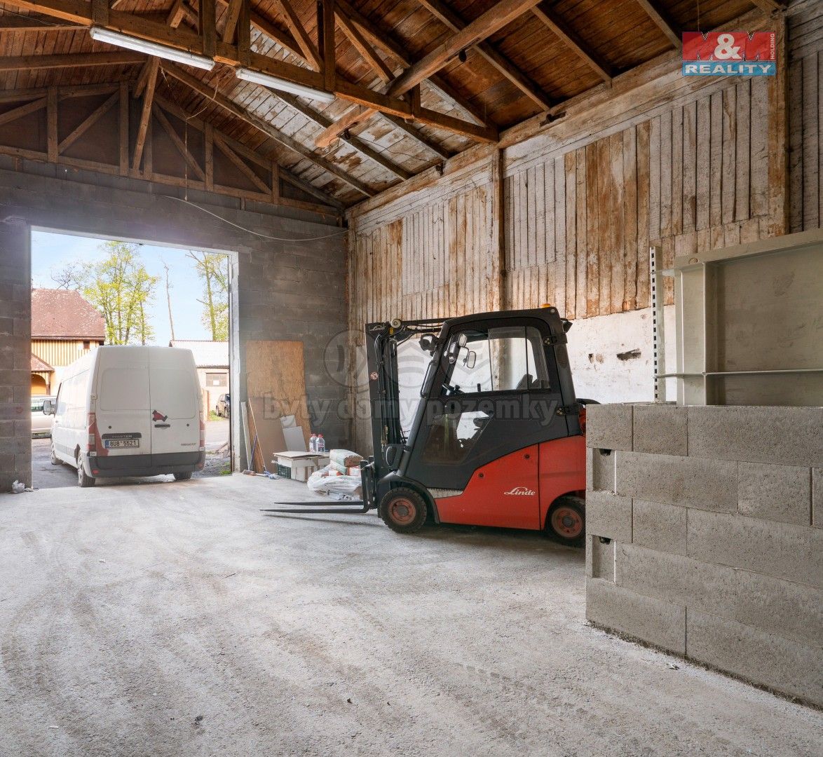 Pronájem komerčního prostoru 200 m² - foto 10