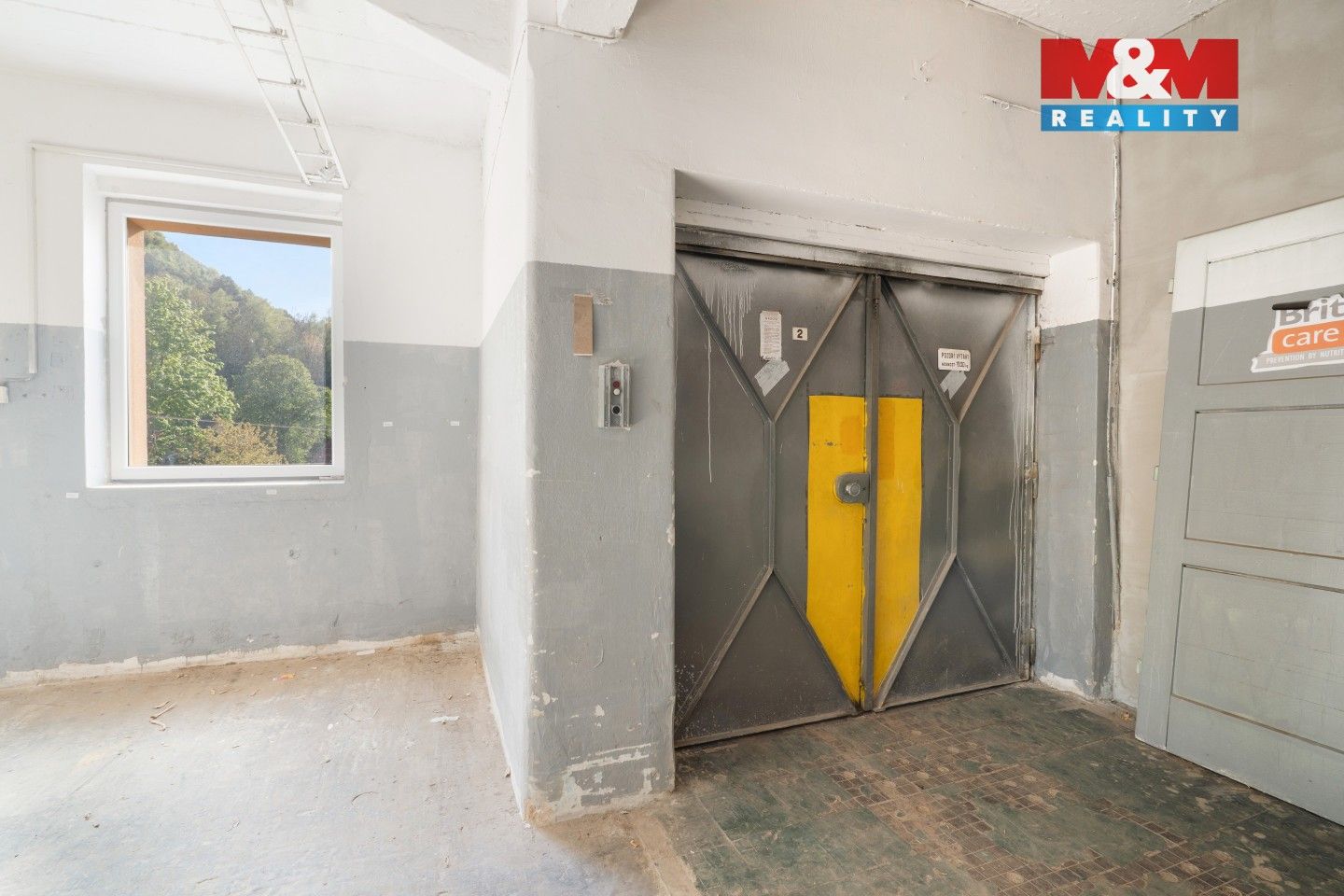 Pronájem komerčního prostoru 300 m² - foto 3
