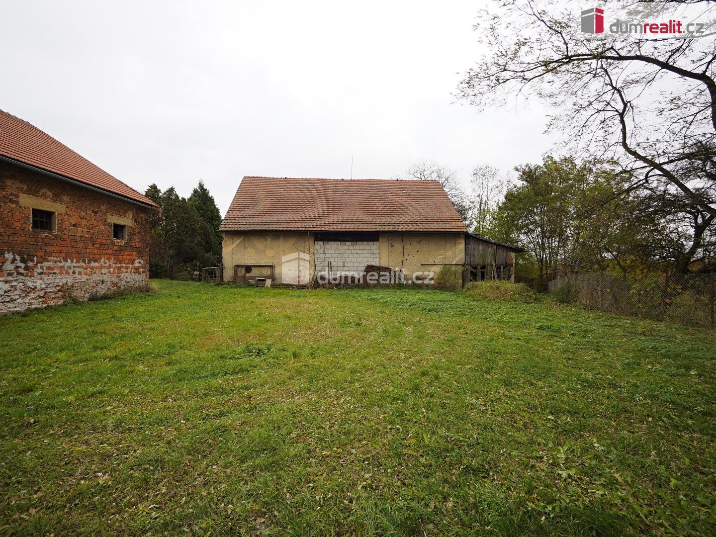 Prodej komerčního prostoru 1600 m² - foto 12