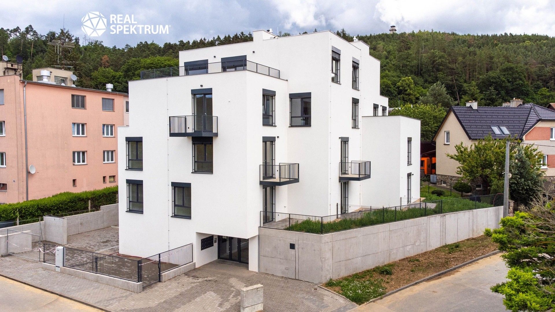 Prodej bytu 3+kk 75 m² - foto 1