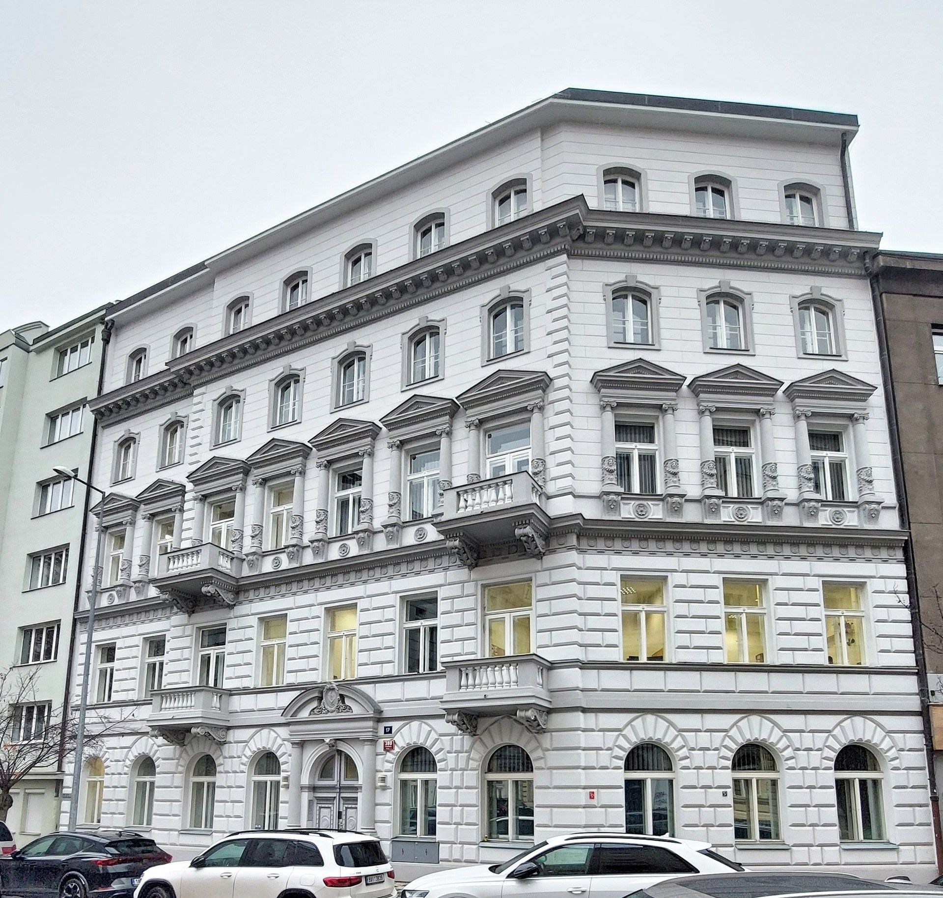 Pronájem komerčního prostoru 234 m² - foto 1