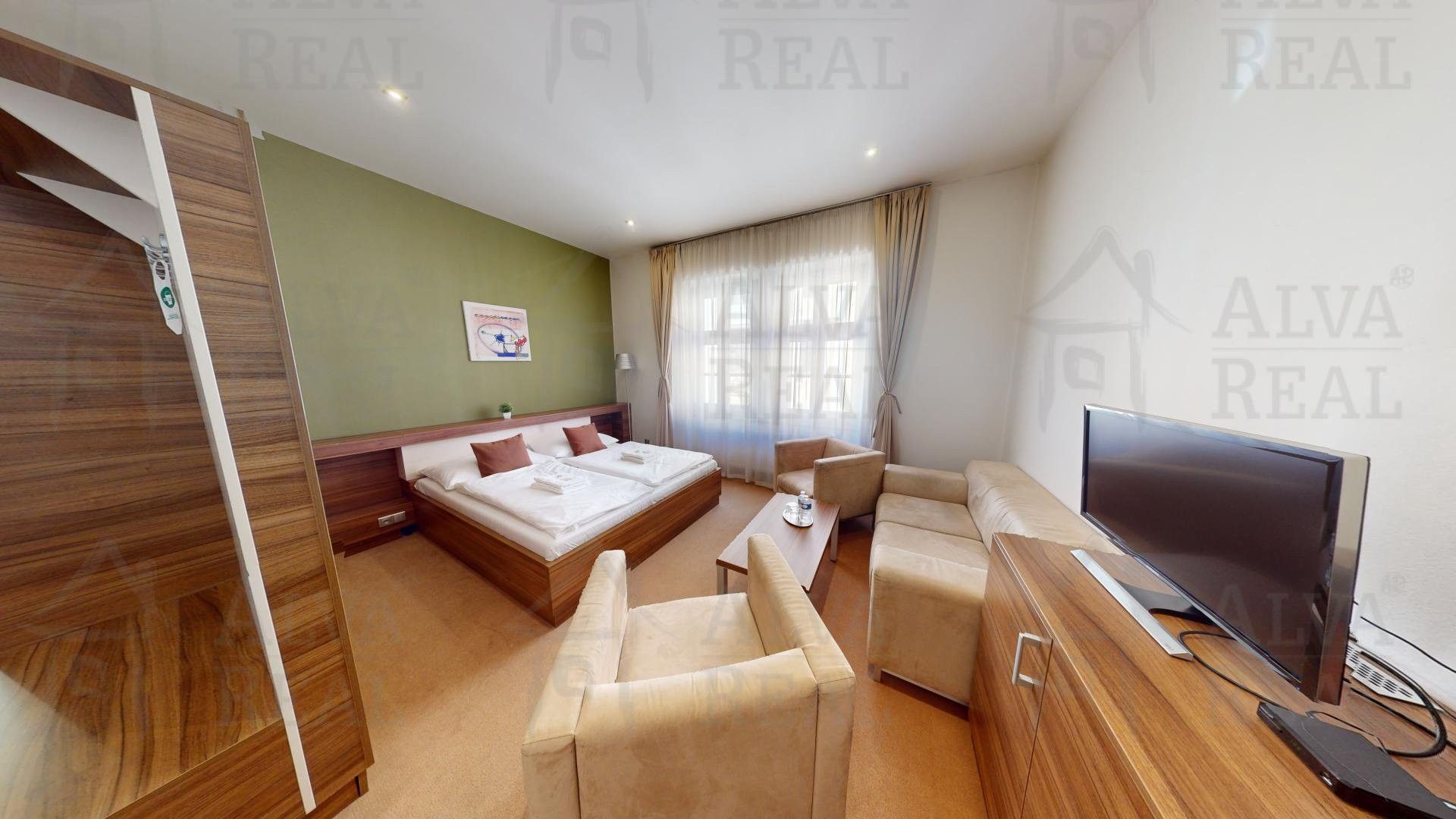 Prodej komerčního prostoru 651 m² - foto 9