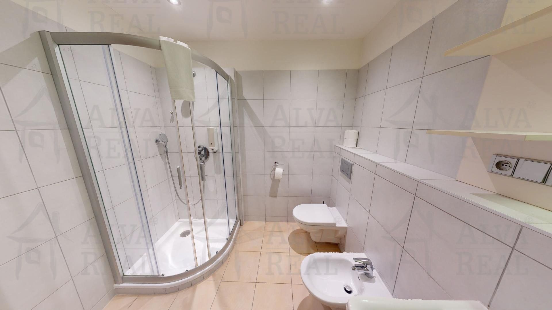 Prodej komerčního prostoru 651 m² - foto 13