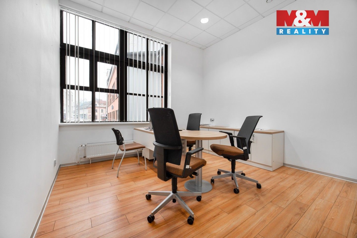 Prodej komerčního prostoru 1000 m² - foto 5