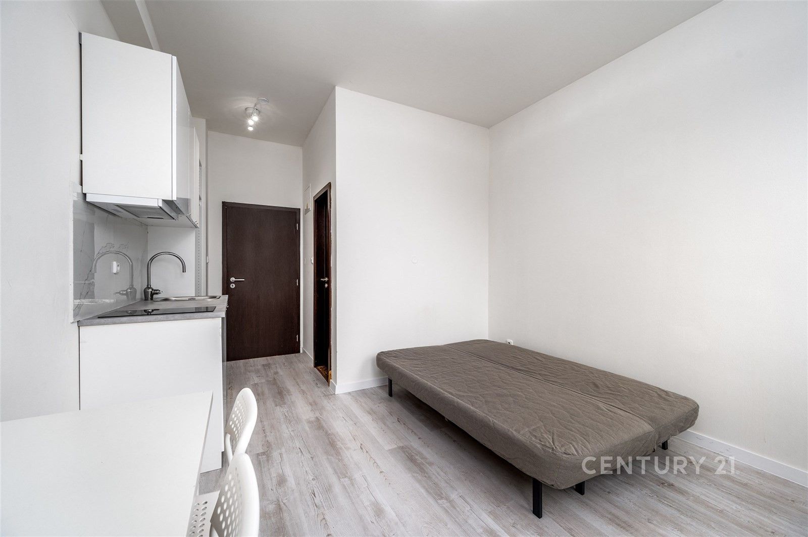 Pronájem bytu 1+kk 17 m² - foto 3