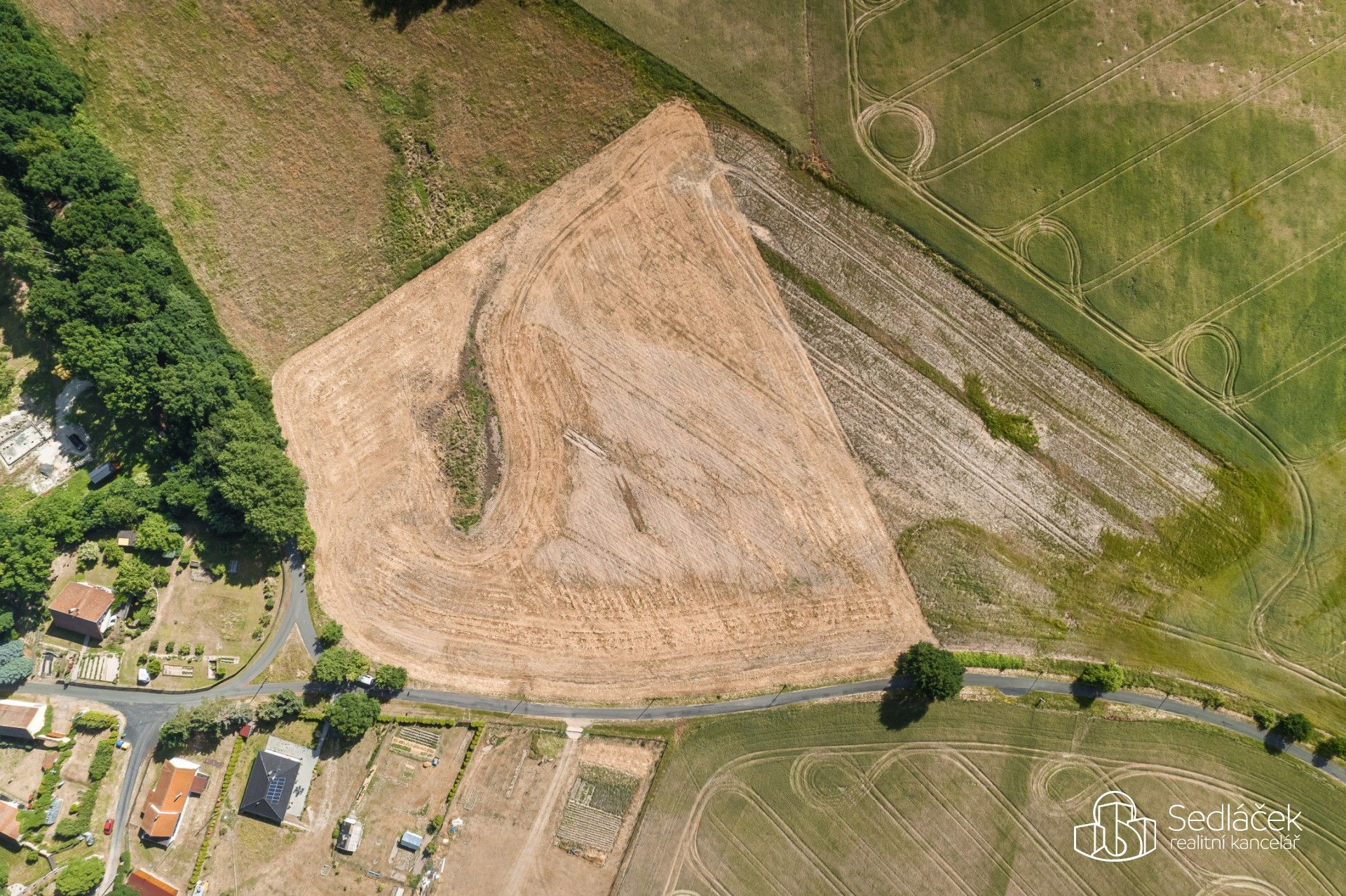 Prodej pozemku 1271 m² - foto 5