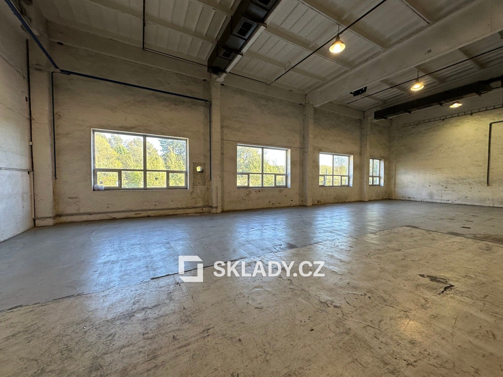 Pronájem komerčního prostoru 5100 m² - foto 11