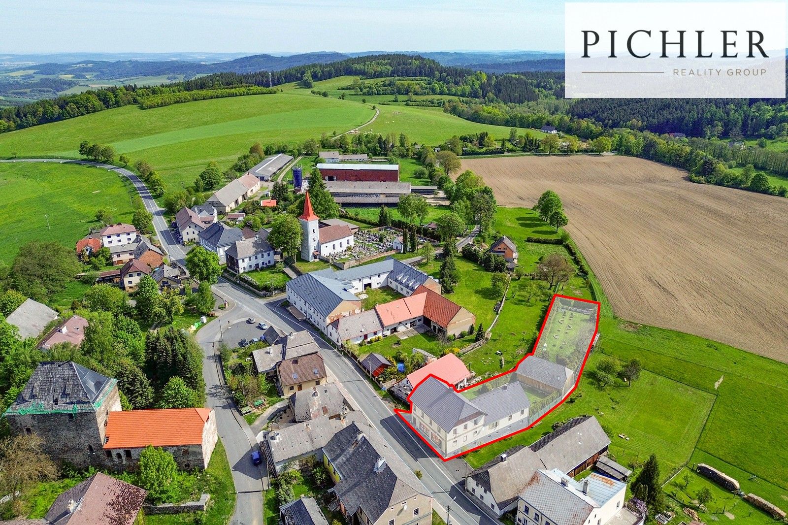 Prodej komerčního prostoru 355 m² - foto 4
