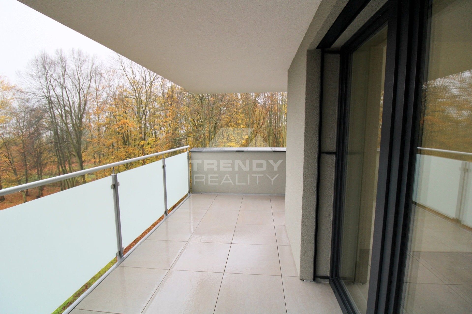 Pronájem bytu 2+kk 56 m² - foto 5