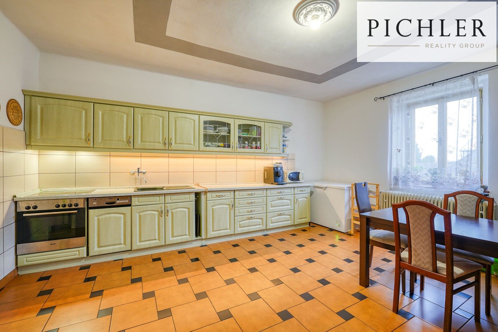 Prodej komerčního prostoru 355 m² - foto 12