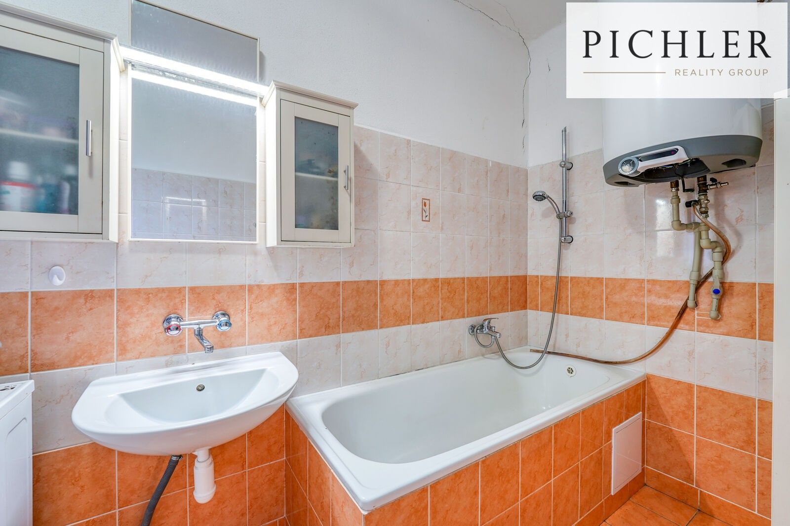 Prodej komerčního prostoru 355 m² - foto 19