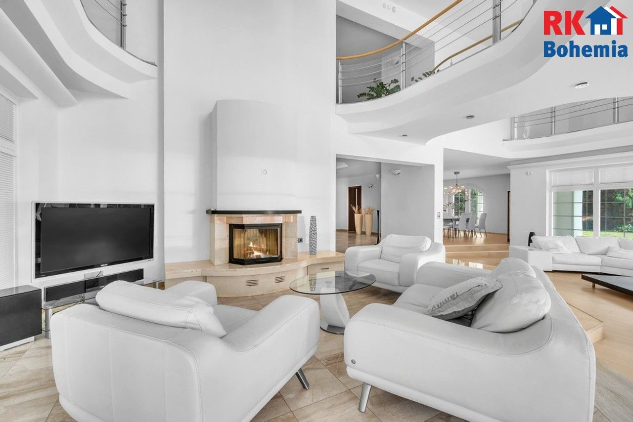 Prodej komerčního prostoru 696 m² - foto 6