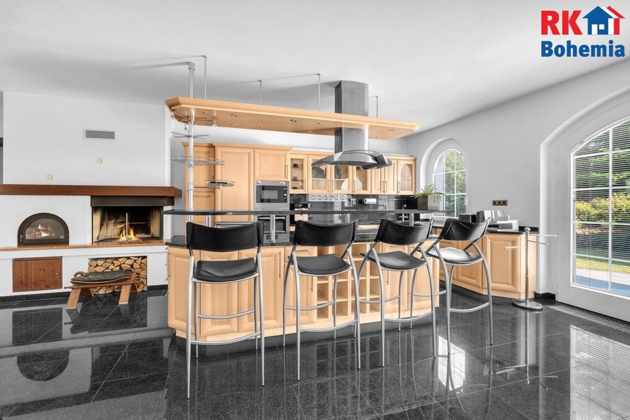 Prodej komerčního prostoru 696 m² - foto 12