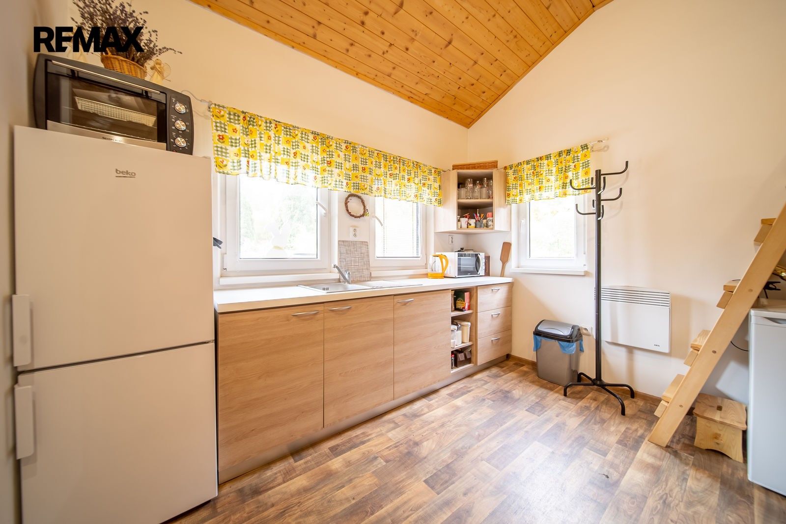 Prodej komerčního prostoru 467 m² - foto 12
