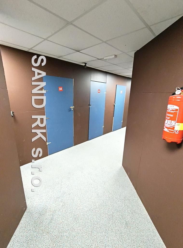 Pronájem komerčního prostoru 1 m² - foto 9