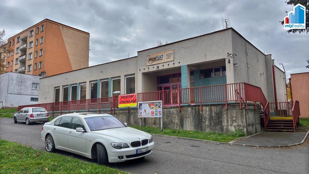 Pronájem komerčního prostoru 430 m² - foto 1