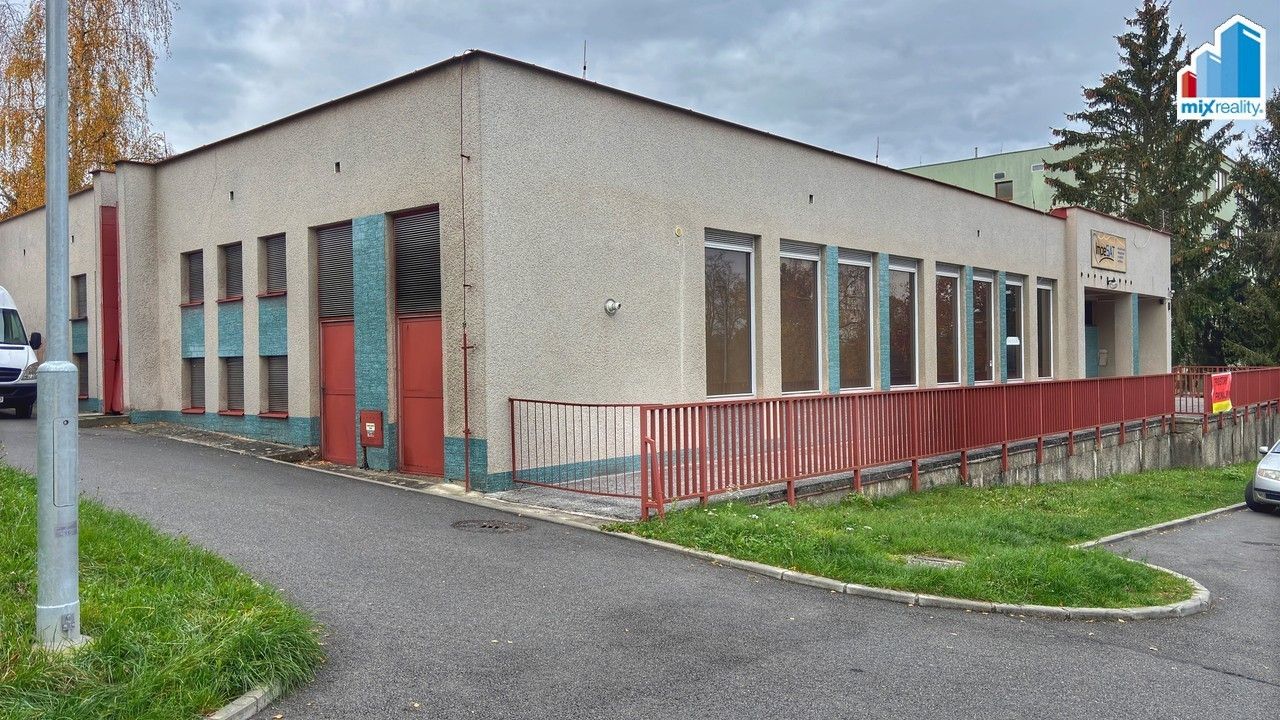 Pronájem komerčního prostoru 430 m² - foto 2