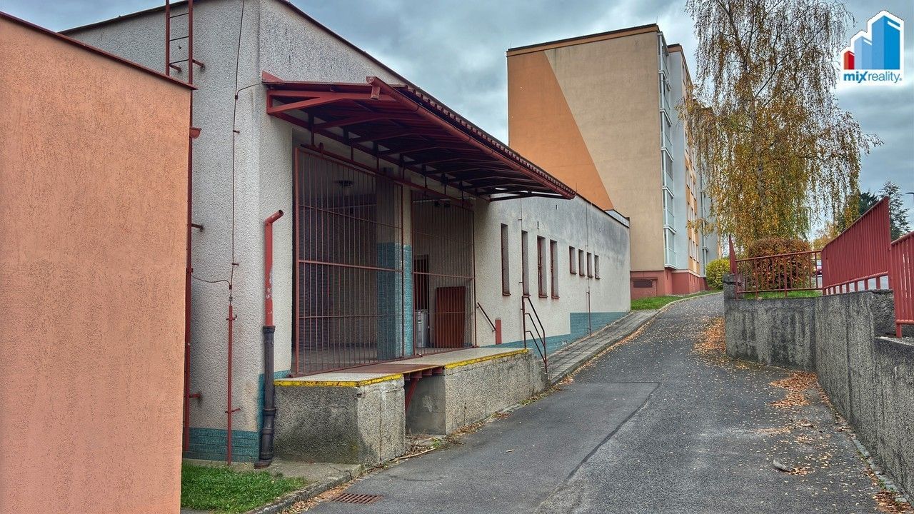 Pronájem komerčního prostoru 430 m² - foto 5