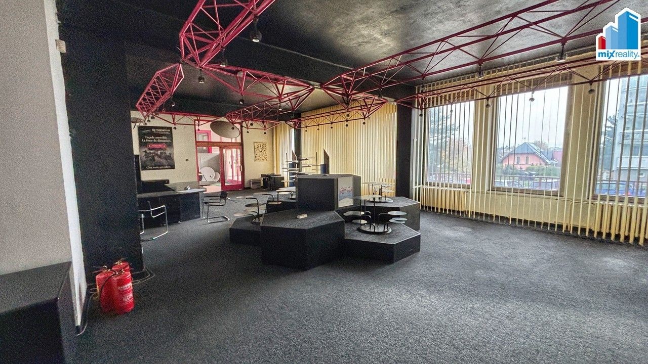 Pronájem komerčního prostoru 430 m² - foto 7