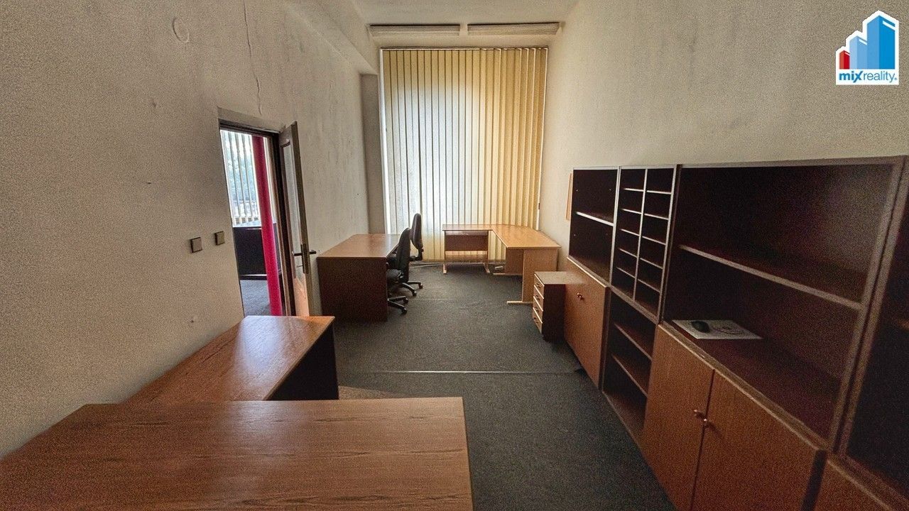 Pronájem komerčního prostoru 430 m² - foto 9