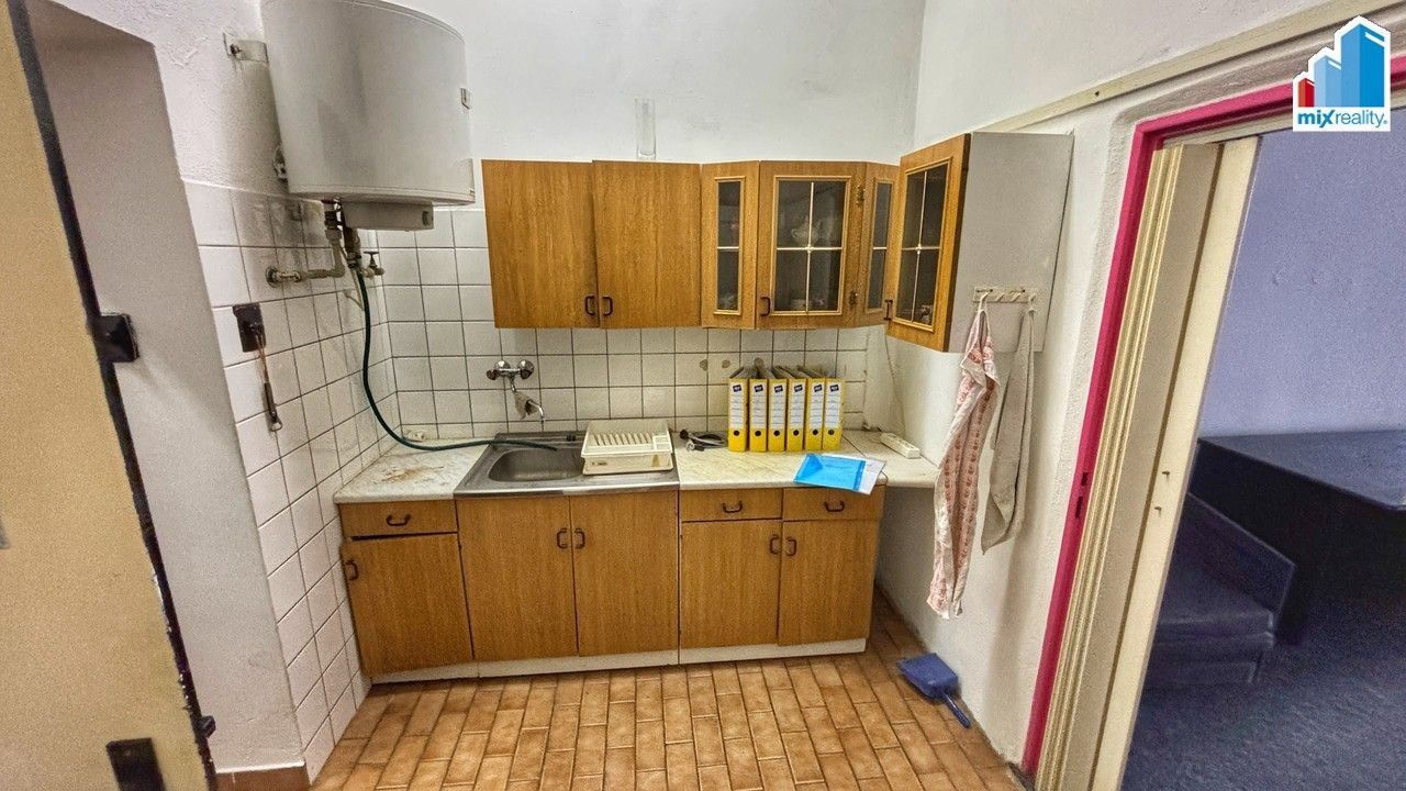 Pronájem komerčního prostoru 430 m² - foto 11